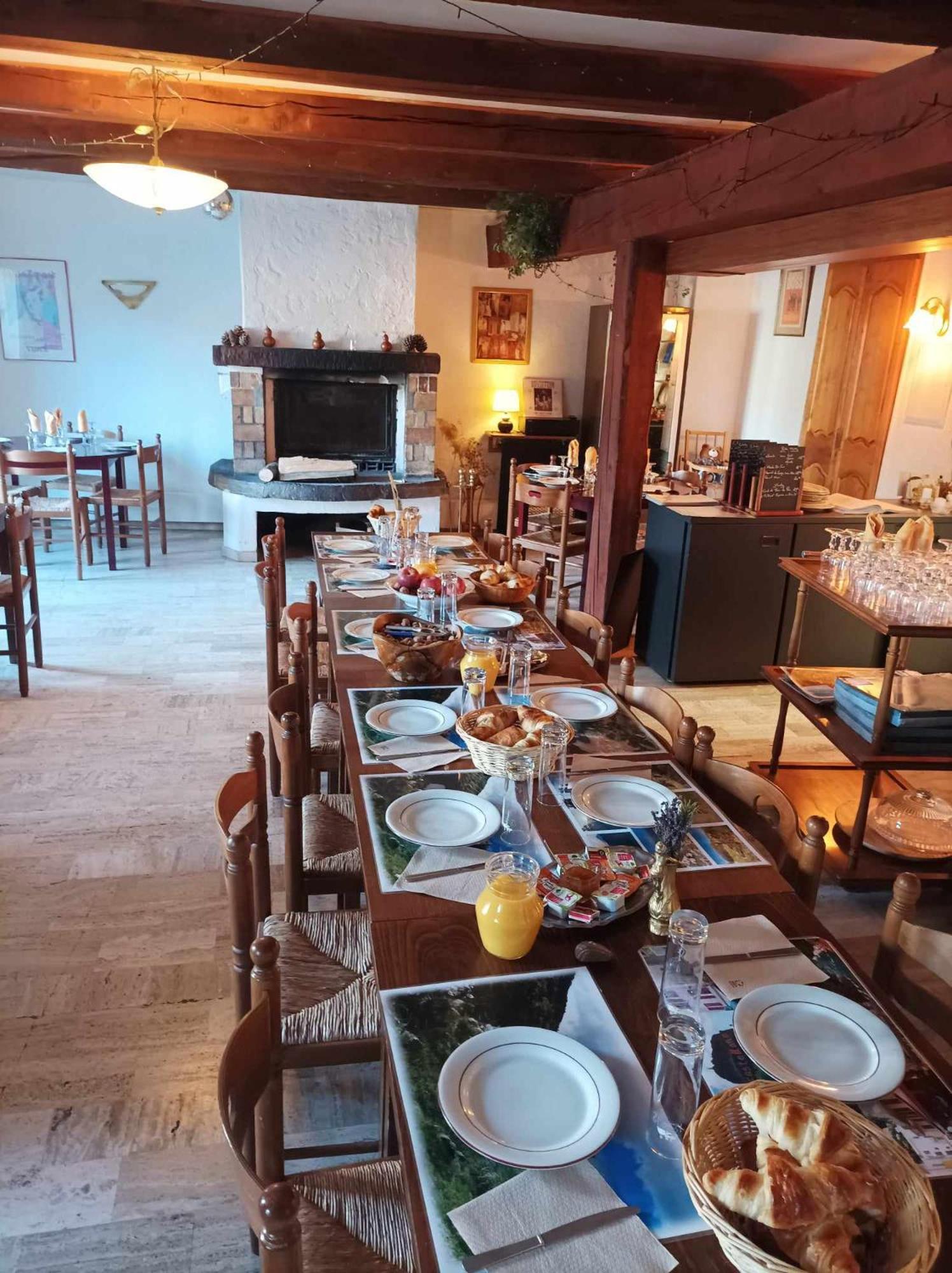 Auberge Lou Jas Soleilhas Ngoại thất bức ảnh